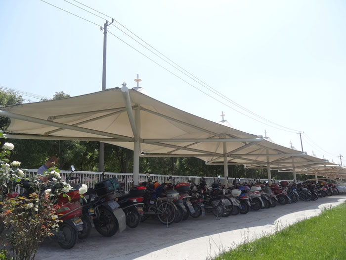 晟宸膜結(jié)構(gòu)停車棚案例-自行車膜結(jié)構(gòu)停車棚